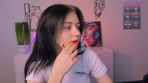 miki_ti online show from 11-08-25, 12:16