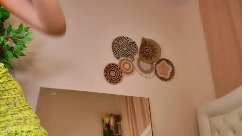 Snapshot of mikka_blush chatting on 04-28-26, 02:27 mikka_blush online show from 04-28-26, 02:27