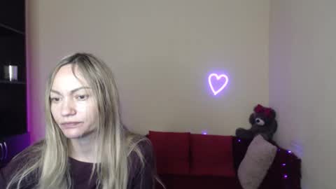 Adalina online show from 04-05-26, 05:21