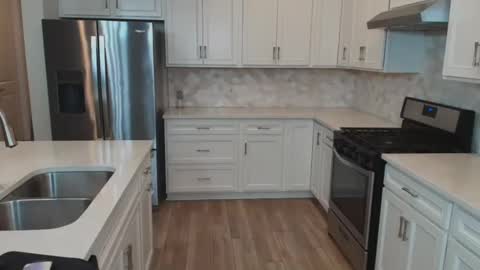 Mikaylah online show from 03-01-25, 11:26