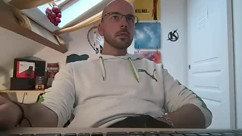 Snapshot of mikmik91 chatting on 01-08-25, 02:46 mikmik91 online show from 01-08-25, 02:46