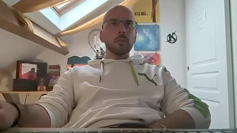 Snapshot of mikmik91 chatting on 01-09-25, 09:59 mikmik91 online show from 01-09-25, 09:59