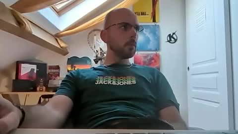 Snapshot of mikmik91 chatting on 01-10-25, 02:34 mikmik91 online show from 01-10-25, 02:34