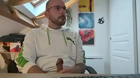 Snapshot of mikmik91 chatting on 01-29-25, 03:26 mikmik91 online show from 01-29-25, 03:26