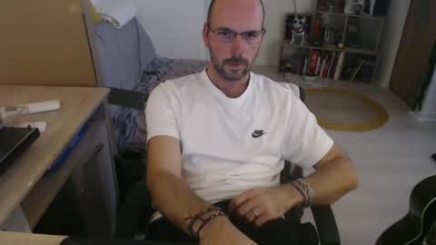 Snapshot of mikmik91 chatting on 11-07-25, 03:01 mikmik91 online show from 11-07-25, 03:01