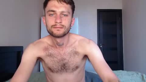 Snapshot of mikw63 chatting on 06-17-26, 05:10 Sin online show from 06-17-26, 05:10