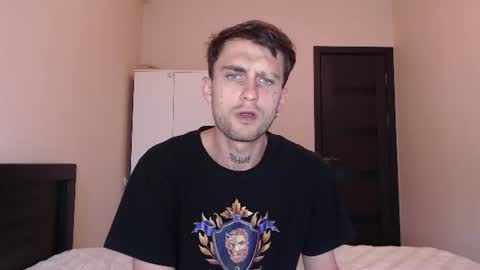 Snapshot of mikw63 chatting on 07-07-26, 06:16 Sin online show from 07-07-26, 06:16