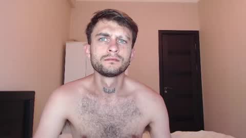Snapshot of mikw63 chatting on 07-14-26, 04:17 Sin online show from 07-14-26, 04:17