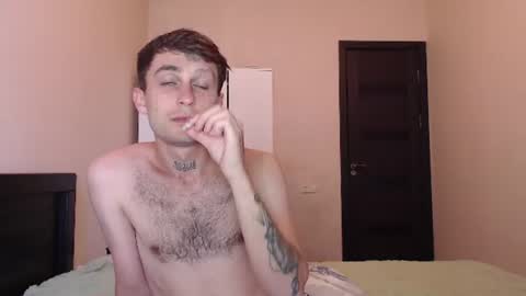 Snapshot of mikw63 chatting on 07-28-26, 07:48 Sin online show from 07-28-26, 07:48
