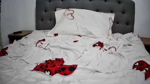 Mikyloveu online show from 02-14-25, 05:36