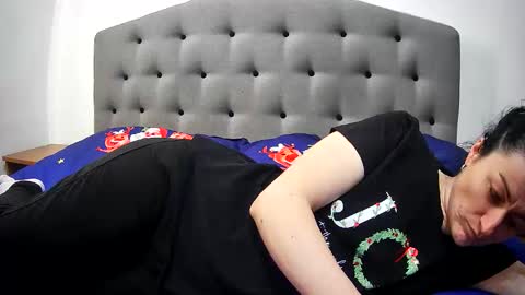 Mikyloveu online show from 04-01-26, 02:14