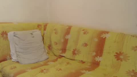 Snapshot of mikyzazo chatting on 02-12-25, 08:18 Miky Zazo online show from 02-12-25, 08:18