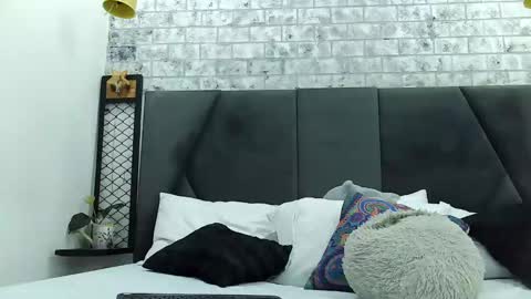 mila_adamss online show from 01-10-25, 10:50