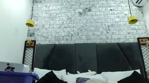 mila_adamss online show from 01-13-25, 10:58