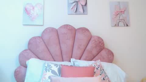 mila_adamss online show from 05-06-26, 10:42