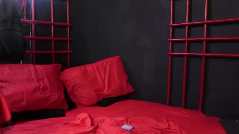 Snapshot of mila_and_nia chatting on 11-22-25, 04:00 Mila and Nia online show from 11-22-25, 04:00