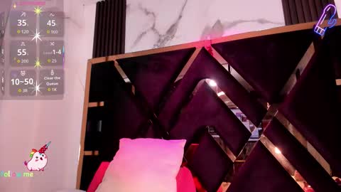 Snapshot of mila_clum chatting on 01-18-26, 06:12 Camila online show from 01-18-26, 06:12