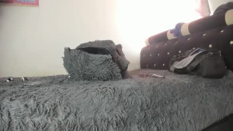 Snapshot of mila_dash chatting on 02-21-25, 04:37 Mila Dash online show from 02-21-25, 04:37