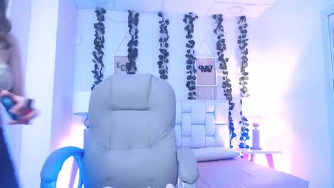 Snapshot of mila_gh1 chatting on 12-30-24, 08:36 Mila online show from 12-30-24, 08:36