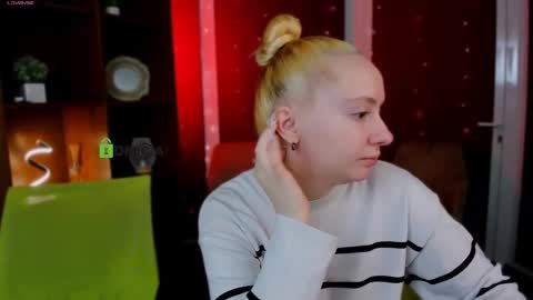 mila_glow online show from 12-22-25, 05:48