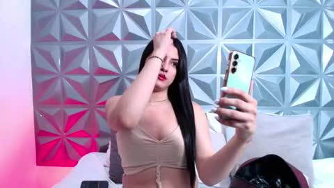 mila_heart online show from 10-08-25, 08:06