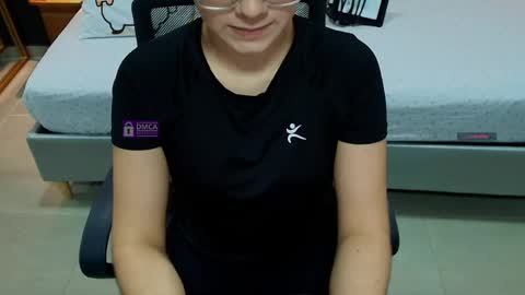 Milena  online show from 04-29-26, 11:14