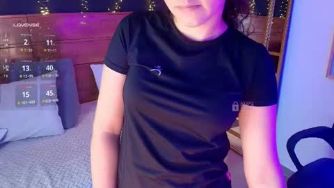 Snapshot of mila_kiitty chatting on 06-30-26, 11:22 Milena online show from 06-30-26, 11:22