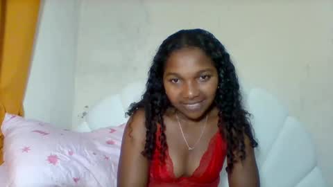mila_lunah online show from 05-19-26, 03:29