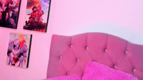 MILA  online show from 09-18-25, 06:10