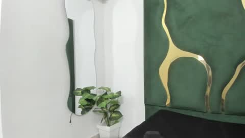Snapshot of mila_petiteasm chatting on 07-06-26, 12:13 mila_petiteasm online show from 07-06-26, 12:13