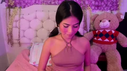 laura online show from 03-29-26, 01:16