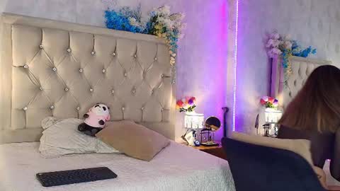 Snapshot of mila_smirnovavk chatting on 06-13-26, 03:48 MILA online show from 06-13-26, 03:48