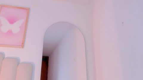 mila_stark333 online show from 04-17-26, 05:32