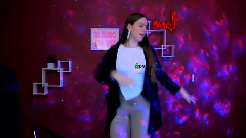 Snapshot of mila_sun__ chatting on 02-18-26, 10:00 mila_sun__ online show from 02-18-26, 10:00