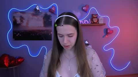 Snapshot of mila_sun__ chatting on 02-20-26, 08:38 mila_sun__ online show from 02-20-26, 08:38