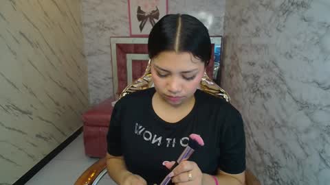 Snapshot of mila_sweet_v chatting on 01-10-25, 01:09 Mila online show from 01-10-25, 01:09