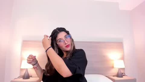 mila_thomass online show from 03-03-26, 11:16