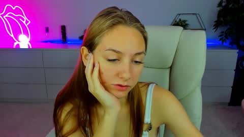 Snapshot of milaaddam chatting on 10-21-25, 05:41 Milla online show from 10-21-25, 05:41