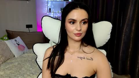 Mila online show from 05-17-26, 08:16