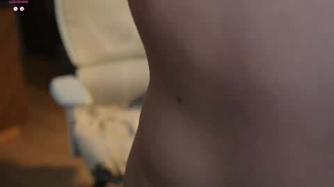 Snapshot of milablum chatting on 02-08-25, 07:04 milablum online show from 02-08-25, 07:04