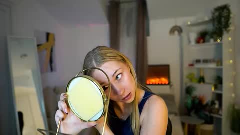 MilaBunny1 online show from 02-10-26, 09:24