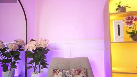 milacrave online show from 03-09-26, 11:36