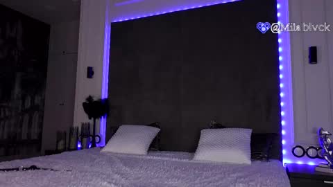 Snapshot of miladenver chatting on 02-23-25, 11:44 Mila online show from 02-23-25, 11:44