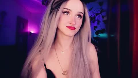 MiladyJolie online show from 10-21-25, 06:14