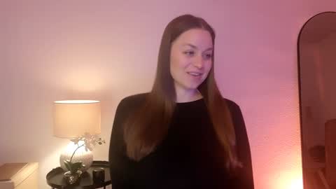Snapshot of milafleur chatting on 01-31-25, 08:32 Mila Fleur online show from 01-31-25, 08:32