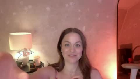 Snapshot of milafleur chatting on 11-18-25, 03:49 Mila Fleur online show from 11-18-25, 03:49