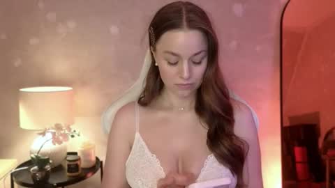 Snapshot of milafleur chatting on 11-25-25, 03:23 Mila Fleur online show from 11-25-25, 03:23
