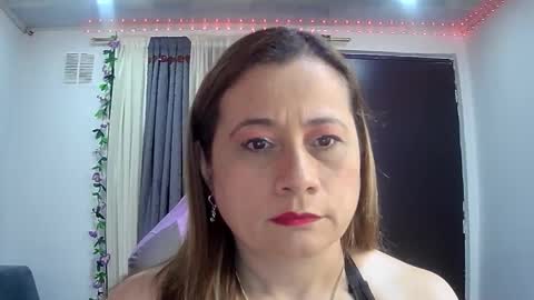 Snapshot of milagros_latin chatting on 11-13-25, 10:30 milagros_latin online show from 11-13-25, 10:30