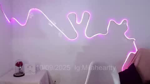 Snapshot of milah_hearrty chatting on 09-10-25, 08:42 Milah online show from 09-10-25, 08:42
