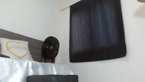 Snapshot of milahot23 chatting on 02-09-25, 03:11 mila online show from 02-09-25, 03:11